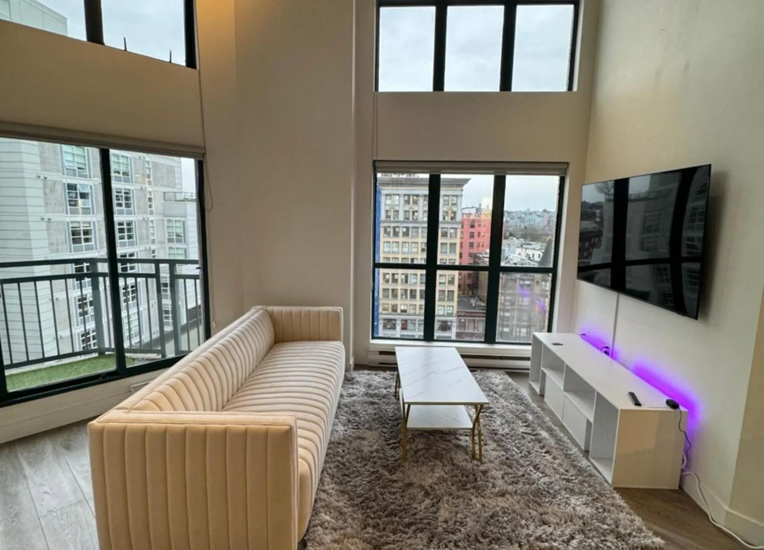 Апартаменты Luxury Loft In Downtown Ванкувер Канада