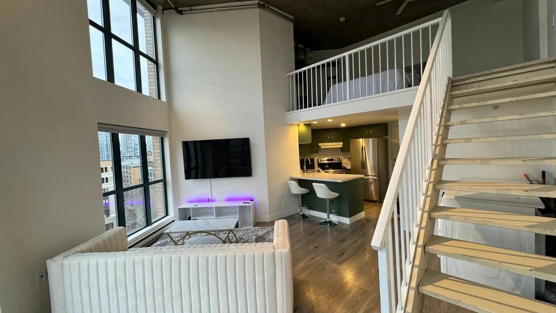 Апартаменты Luxury Loft In Downtown Ванкувер Канада